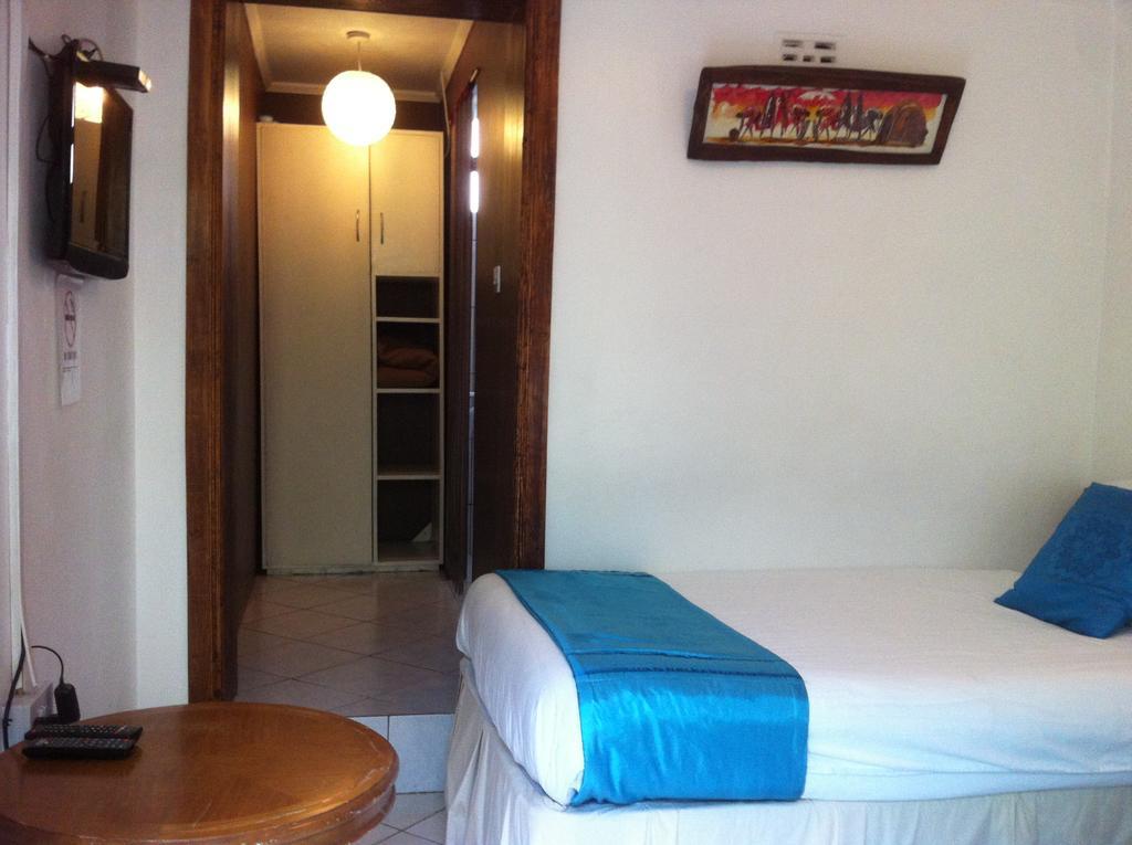 Godials Bed & Breakfast Nairobi Esterno foto