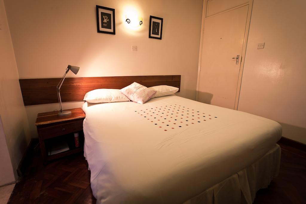 Godials Bed & Breakfast Nairobi Esterno foto