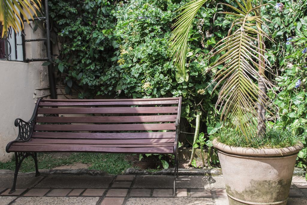 Godials Bed & Breakfast Nairobi Esterno foto