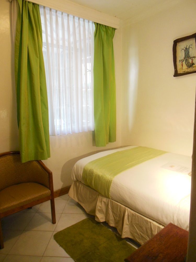 Godials Bed & Breakfast Nairobi Esterno foto